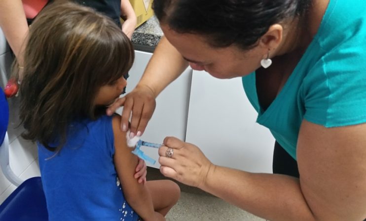 Projeto de Lei que obriga apresentação da carteira de vacinação em creches e escolas estaduais é aprovado 4