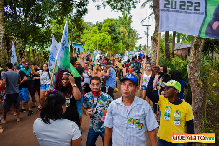 Candidato a vereador Adeilson do Açougue lança campanha com grande caminhada 90