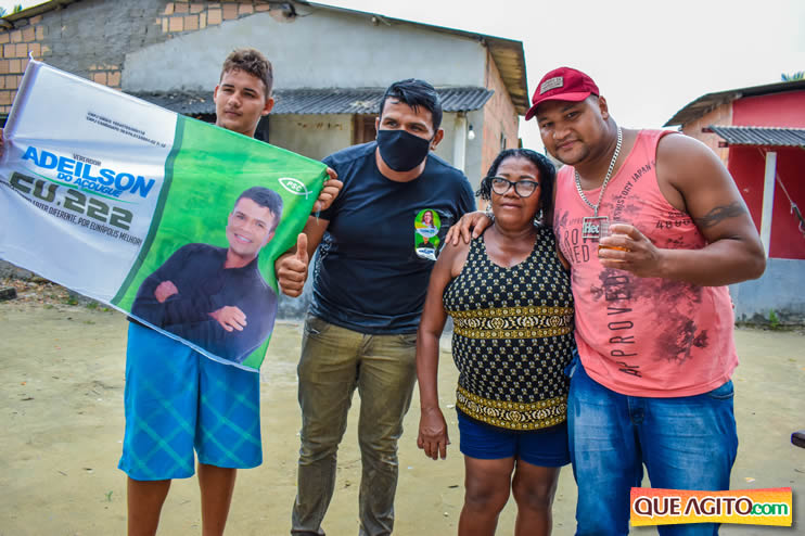 Candidato a vereador Adeilson do Açougue lança campanha com grande caminhada 114