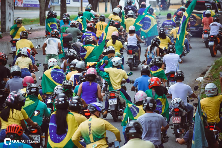 CARREATA PELA DEMOCRACIA E PELA LIBERDADE É REALIZADA EM EUNÁPOLIS 146