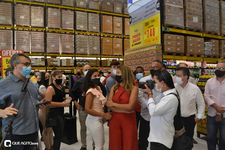 Prefeita Cordélia Torres prestigia inauguração de hipermercado em Eunápolis 53