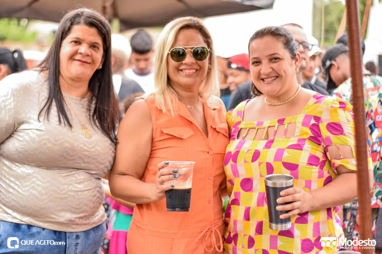 Gutto Soares encerra com chave de ouro os festejos do 26º Aniversário de Periquito-MG 86