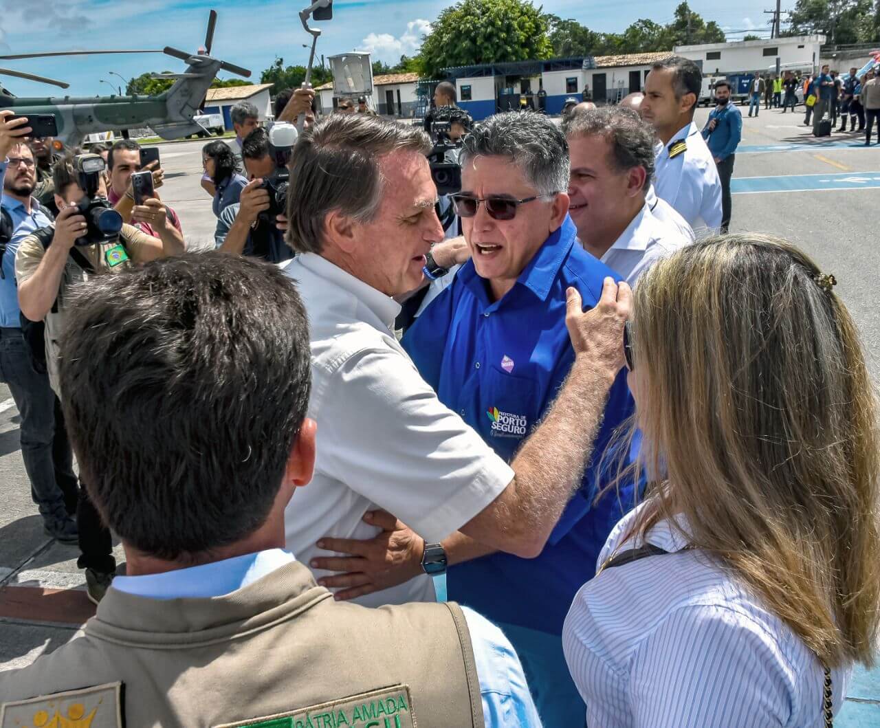 Bolsonaro, João Roma, Jânio Natal e Jonga Bacelar sobrevoam região atingida pelas chuvas 6