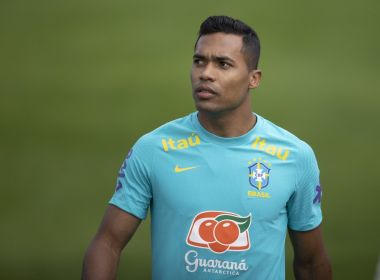 Alex Sandro testa positivo para a Covid-19 e desfalca o Brasil contra o Paraguai 6