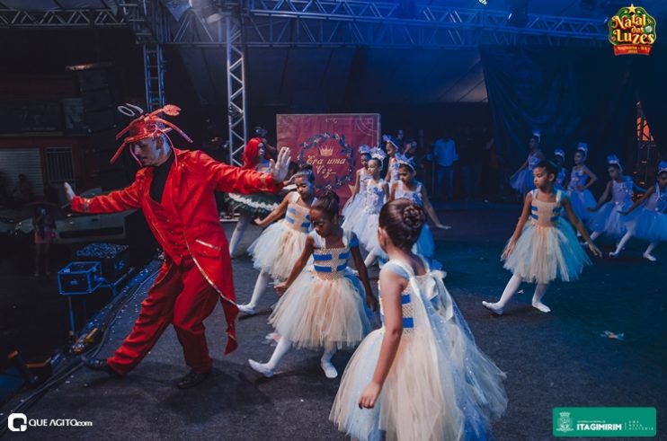 Sinho Ferrary encerra com chave de ouro o Natal das Luzes em Itagimirim 335