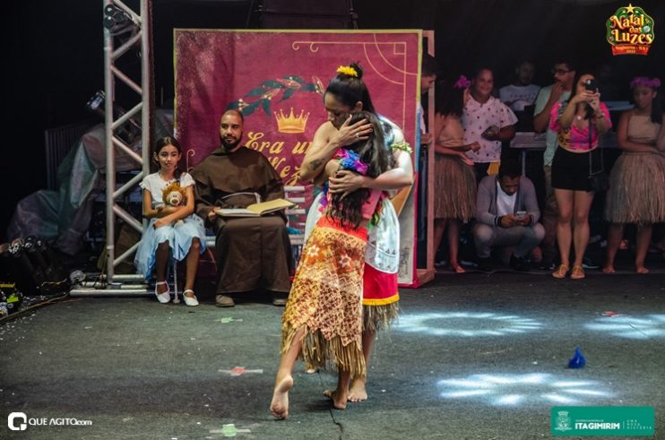 Sinho Ferrary encerra com chave de ouro o Natal das Luzes em Itagimirim 379