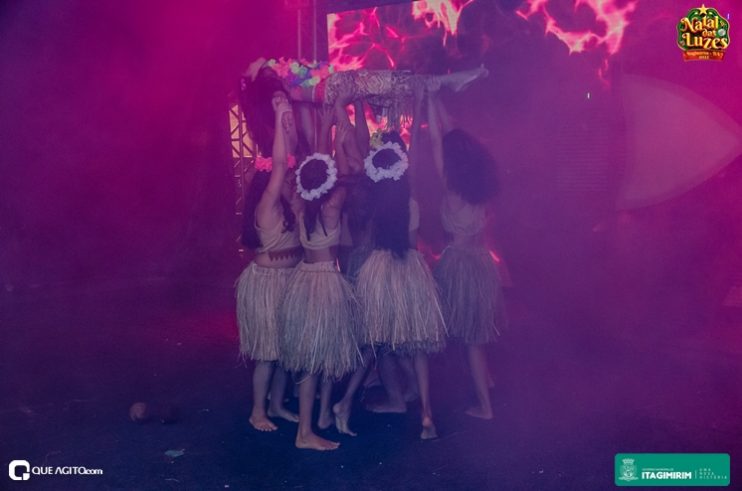 Sinho Ferrary encerra com chave de ouro o Natal das Luzes em Itagimirim 390