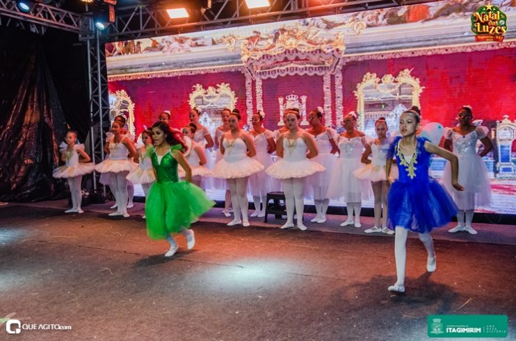 Sinho Ferrary encerra com chave de ouro o Natal das Luzes em Itagimirim 431