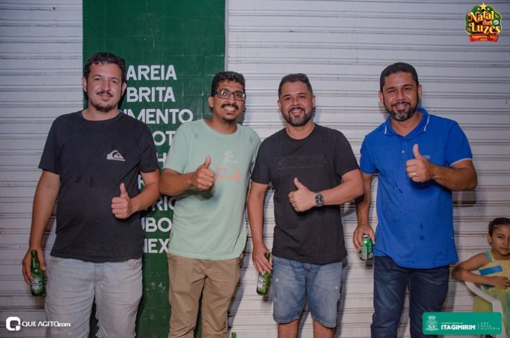 Sinho Ferrary encerra com chave de ouro o Natal das Luzes em Itagimirim 485