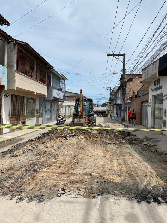 Rua 27 de Maio, no Baianão, recebe novo asfalto 10