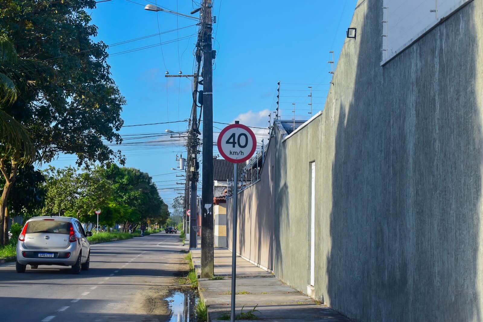 Prefeitura de Eunápolis investe em sinalização para garantir segurança no trânsito 8