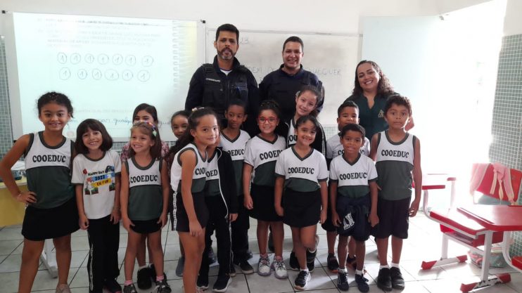 Prefeita Cordélia Torres determina presença da GCM nas escolas para garantir segurança dos estudantes em Eunápolis 6