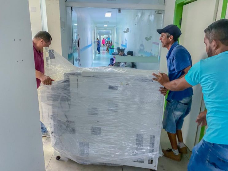 Prefeitura de Eunápolis investe na melhoria do Hospital Regional com novo lote de equipamentos 17