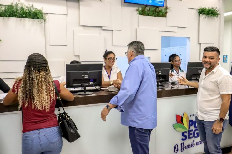 Jânio Natal destaca avanços em Saúde, durante vistoria ao novo Centro Médico Baianão 18