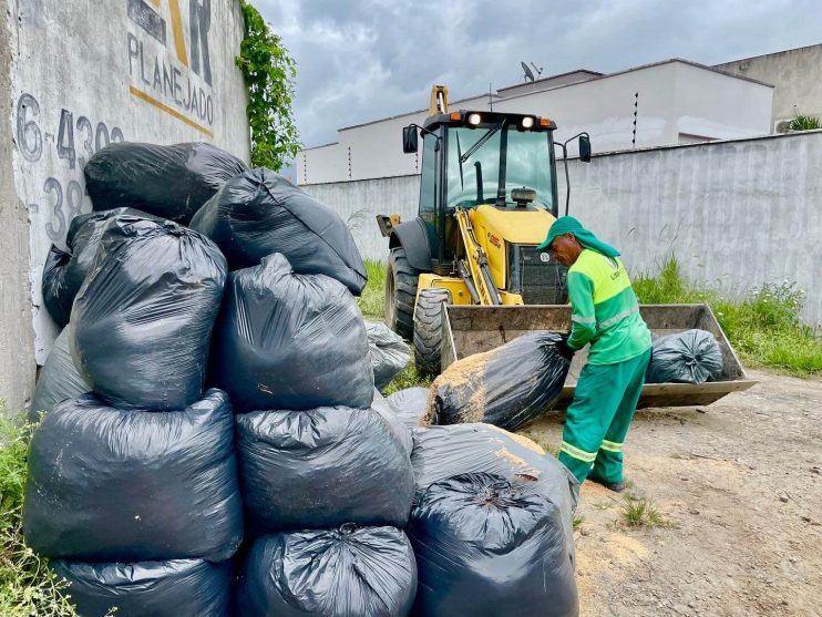 Prefeitura de Eunápolis combate Aedes Aegypti com mutirão “Todos Contra o Mosquito” nas Urbis I e II 12