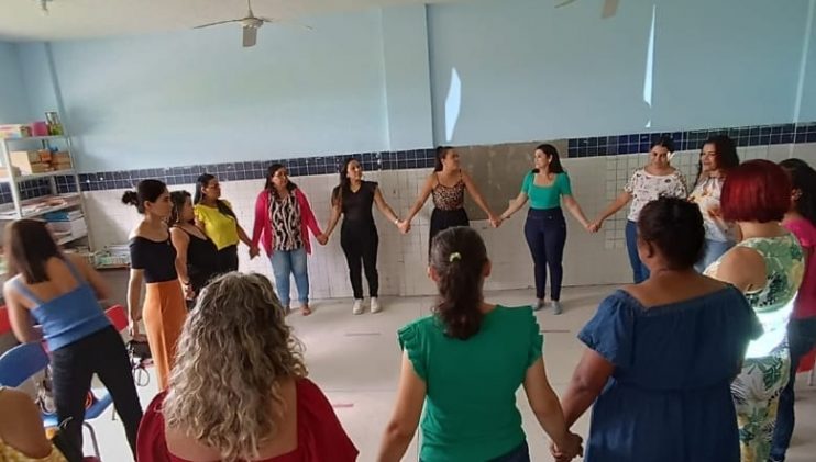 Educação realiza formação de professores com materiais pedagógicos musicais em Eunápolis 16