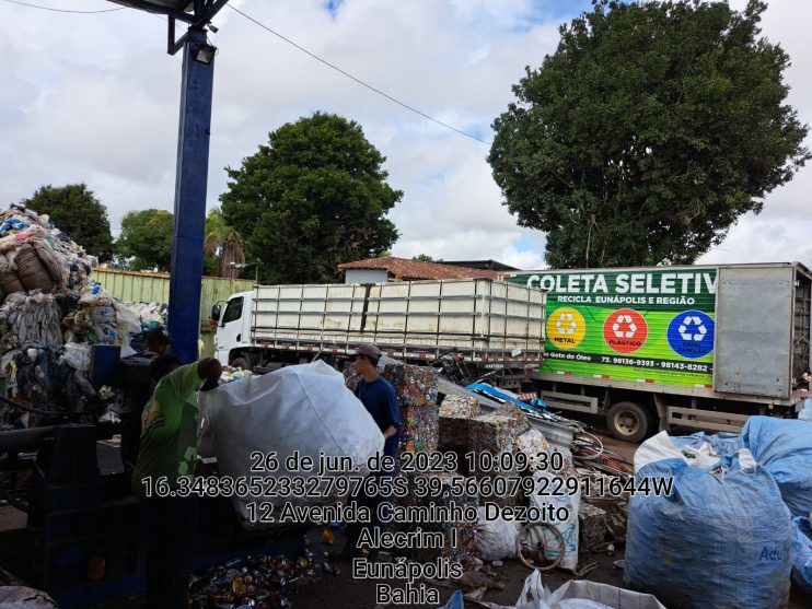 Catadores/as de recicláveis reciclaram 10.567 Kg gerando um faturamento de R$ 16.743,30 13