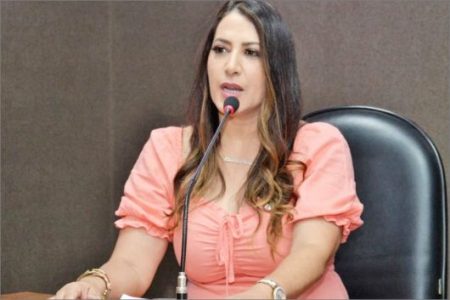 Deputada Cláudia Oliveira defende que maio seja o mês oficial de combate à endometriose na Bahia 13