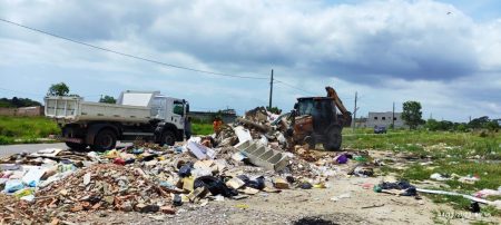 LIXO NÃO! Hábito de descartar lixo em local incorreto dificulta serviços de limpeza 6