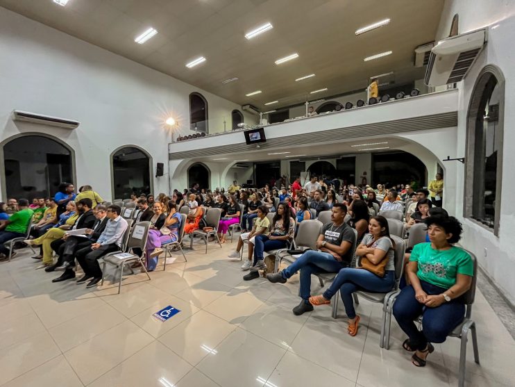 1º Seminário de Educação Especial e Inclusão Social recebe palestra de Cláudio Vieira em Eunápolis 12