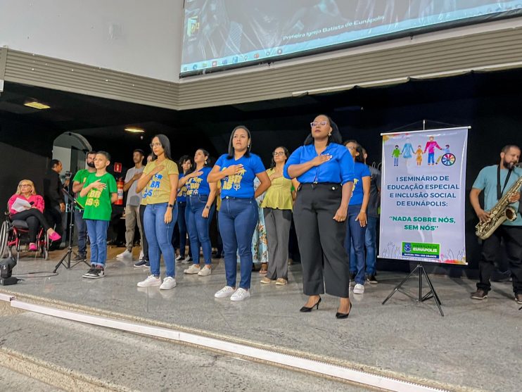 1º Seminário de Educação Especial e Inclusão Social recebe palestra de Cláudio Vieira em Eunápolis 14