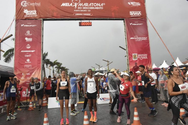 8ª MEIA MARATONA DO DESCOBRIMENTO: UMA JORNADA DE SUPERAÇÃO E CELEBRAÇÃO 20