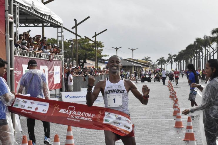 8ª MEIA MARATONA DO DESCOBRIMENTO: UMA JORNADA DE SUPERAÇÃO E CELEBRAÇÃO 35