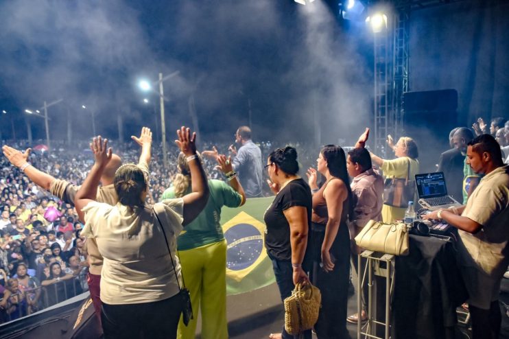 PORTO SEGURO CELEBRA 524 ANOS COM MISSA SOLENE E SHOW EMOCIONANTE DE BRUNA KARLA 44