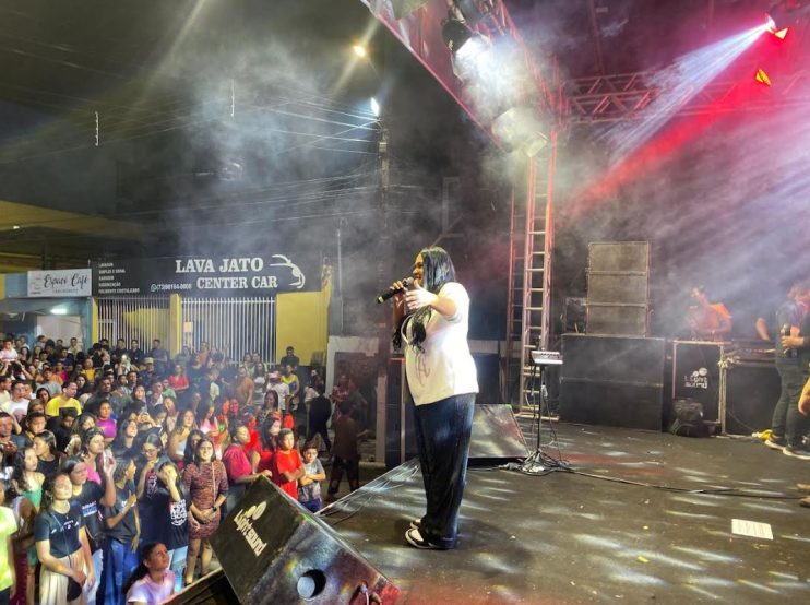 Prefeitura de Eunápolis promove show gospel na noite de abertura das comemorações do 36º aniversário da cidade 12
