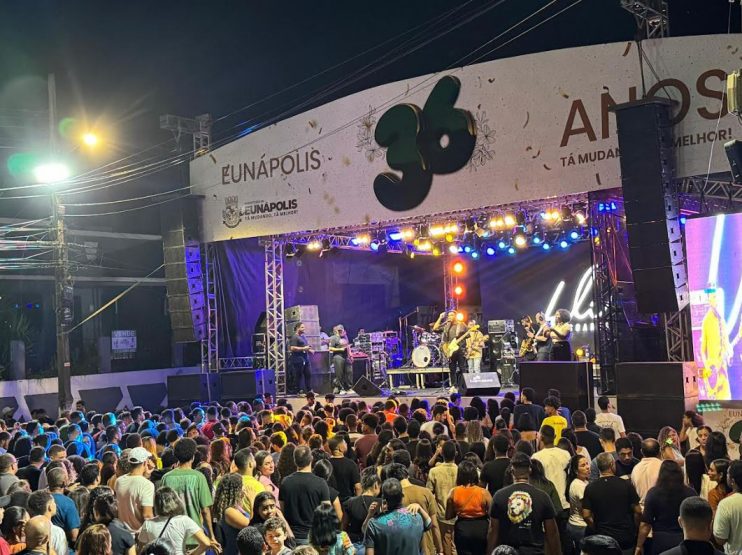Prefeitura de Eunápolis promove show gospel na noite de abertura das comemorações do 36º aniversário da cidade 26