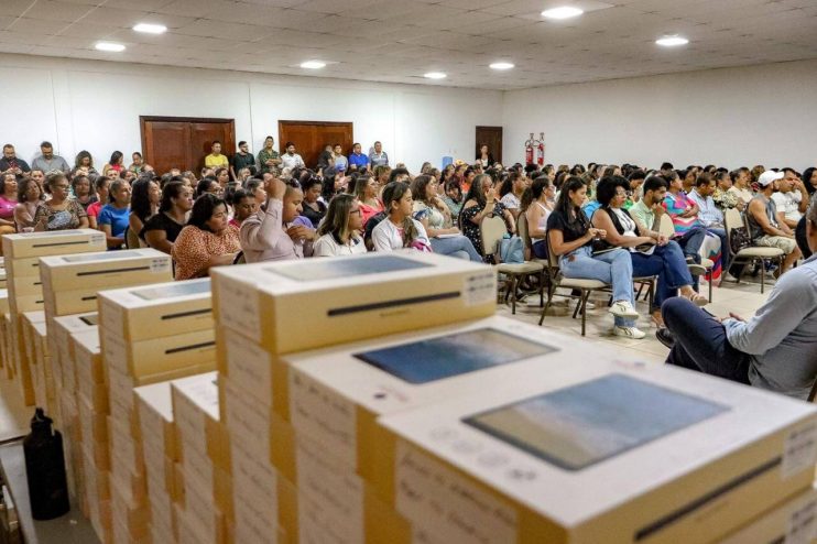 Prefeitura de Porto Seguro entrega tablets para Agentes Comunitários de Saúde 10