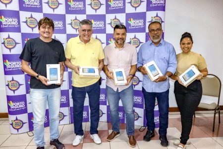 Prefeitura de Porto Seguro entrega tablets para Agentes Comunitários de Saúde 4