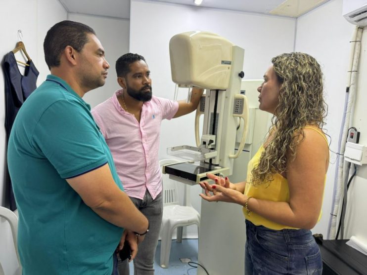 Prefeitura no Bairro: Cordélia acompanha de perto atendimentos no bairro Pequi, em Eunápolis 17