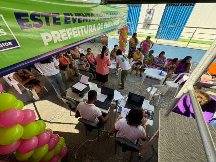 Prefeitura no Bairro: Cordélia acompanha de perto atendimentos no bairro Pequi, em Eunápolis 11