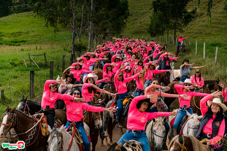 Centenas de amazonas abrilhantaram as ruas de Frei Gaspar, durante a 4ª Cavalgada do Batom 4