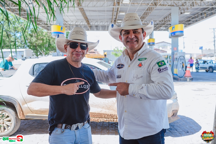 2º dia do Arraiá de Ouricana 2024 é marcado por Cavalgada e show com Symone Morena 6