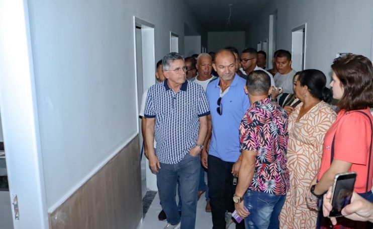 Prefeito Jânio Natal realiza visita técnica à nova Unidade de Saúde do bairro Areião 11