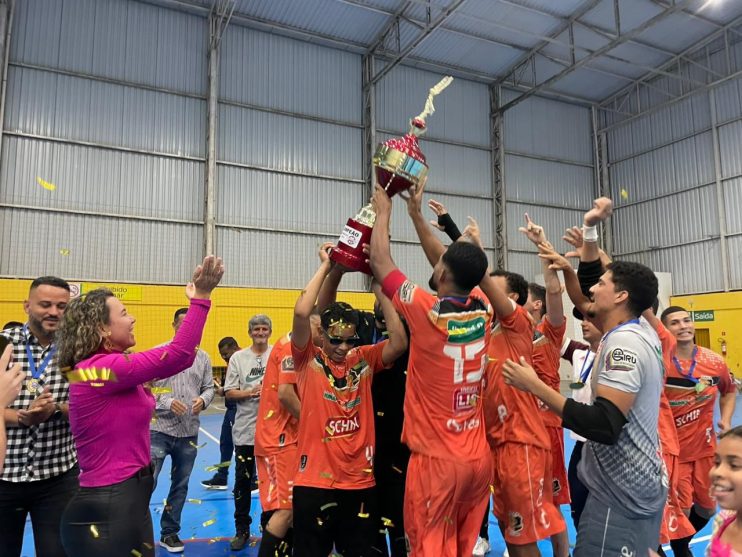 Prefeita Cordélia apoia Campeonato Evangélico de Futsal na Estação Cidadania 18