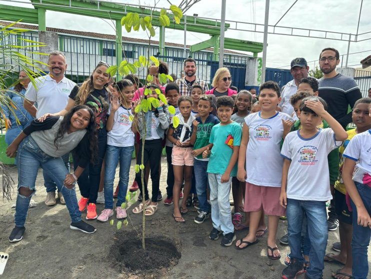 Prefeitura de Eunápolis realiza ação para celebrar o Dia Mundial do Meio Ambiente na escola Nilza Barbosa 15