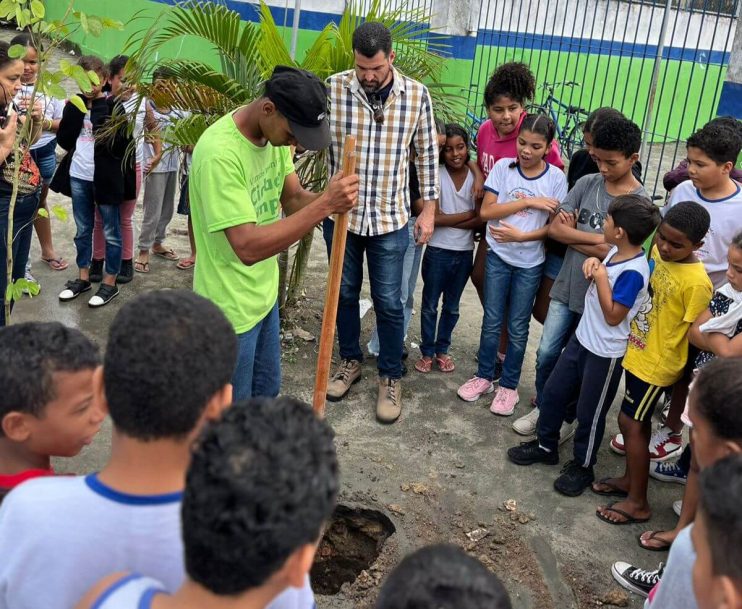 Prefeitura de Eunápolis realiza ação para celebrar o Dia Mundial do Meio Ambiente na escola Nilza Barbosa 17