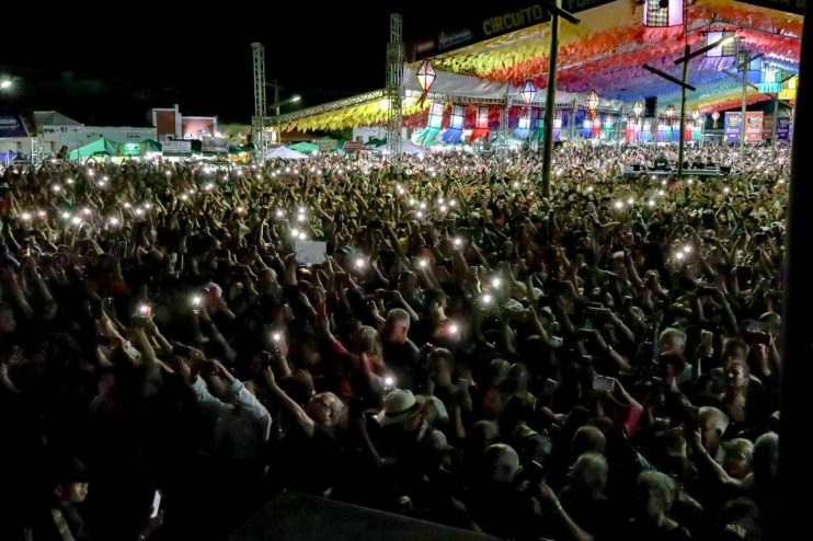 Leonardo abre São João de Porto Seguro com Passarela da Cultura transbordando de alegria 16