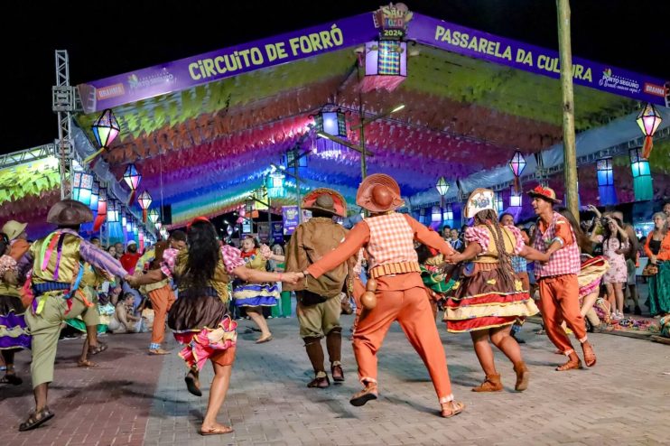 2º DIA DE SÃO JOÃO EM PORTO SEGURO: FESTA BOA DE ARRASTA-PÉ NA PASSARELA DA CULTURA E DISTRITOS 10