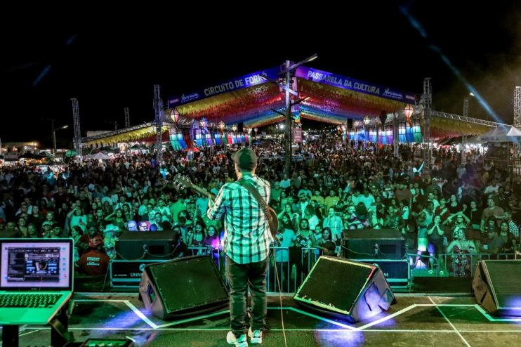 Terceira noite de São João em Porto Seguro anima forrozeiros 18