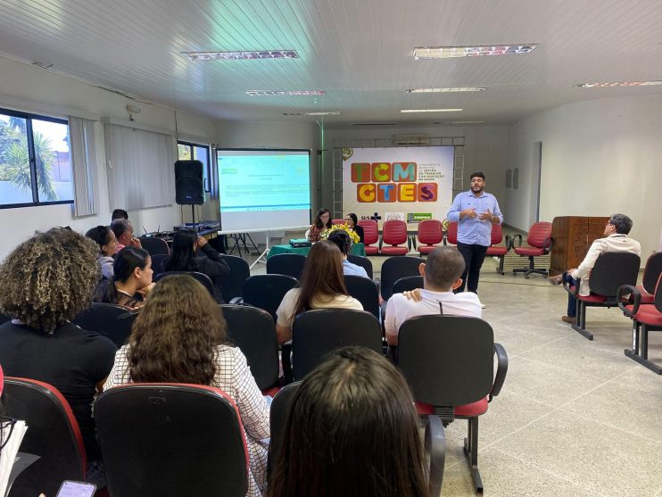 Prefeitura de Eunápolis promove conferência municipal, redirecionando políticas públicas voltadas para o fortalecimento da gestão do trabalho e educação em saúde 15