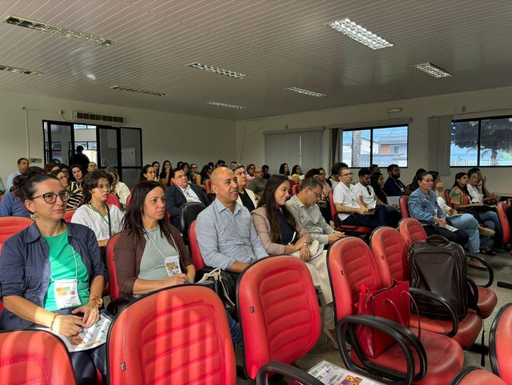 Prefeitura de Eunápolis promove conferência municipal, redirecionando políticas públicas voltadas para o fortalecimento da gestão do trabalho e educação em saúde 14