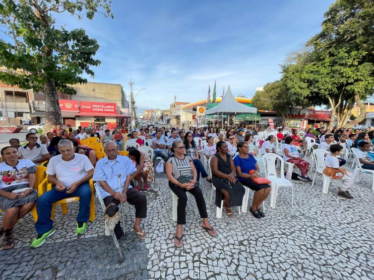 4º Encontro com Maria conta com apoio da Prefeitura de Eunápolis e reúne centenas de fiéis 20