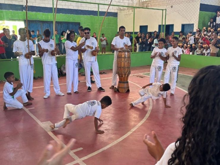 Prefeitura de Eunápolis promove caminhada de combate ao abuso e exploração sexual da criança e do adolescente 20