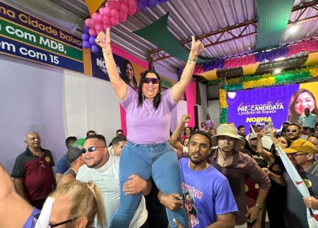 Lançamento da Pré-Candidatura de Norma Queiroz em Itapebi Atrai Multidão 341