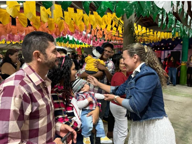 Prefeita Cordélia participa de festa junina no CEMEI Flora Sales e é recebida calorosamente 4