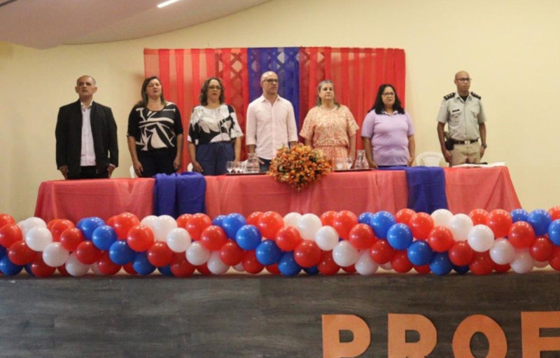 Polícia Militar realiza solenidade de formatura do Programa Educacional de Resistência às Drogas e Violência 5